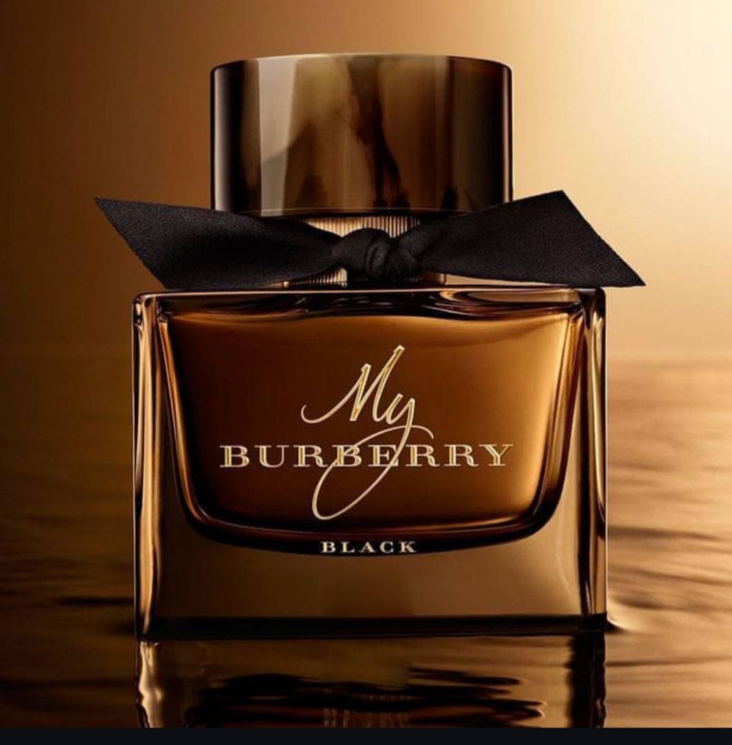 My BURBERR Y BLACK PARFUM view 3